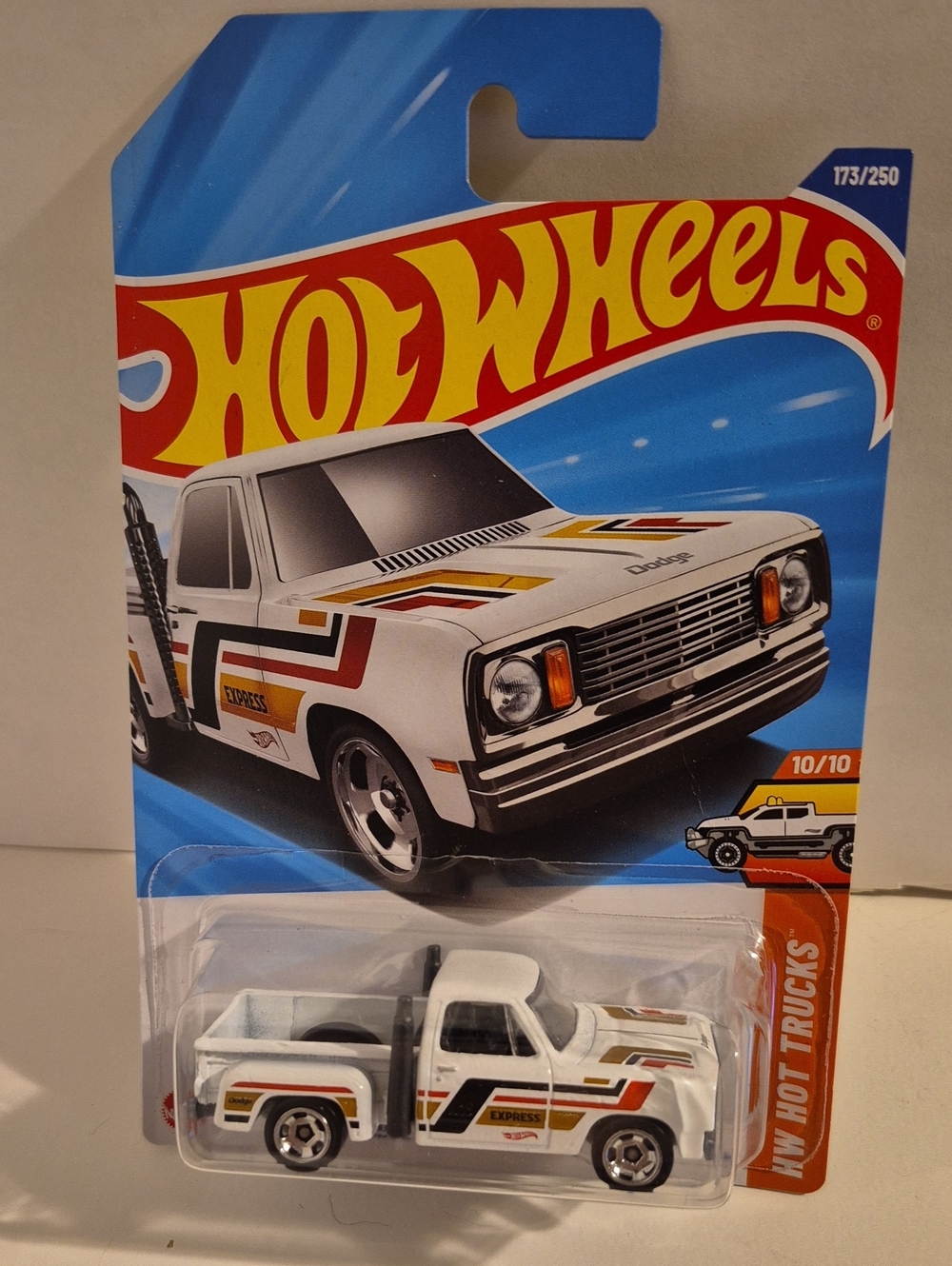 D1 Hot Wheels 1978 Dodge Lil Red Express truck with shipping protector